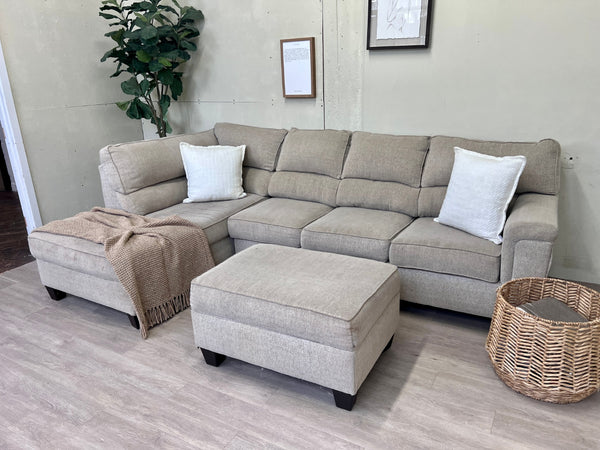 WE DELIVER! 🚚 - Bernie & Phyl’s Cream Modern Tufted L Sectional Couch with Chaise & Ottoman Set - The Cozy Collection