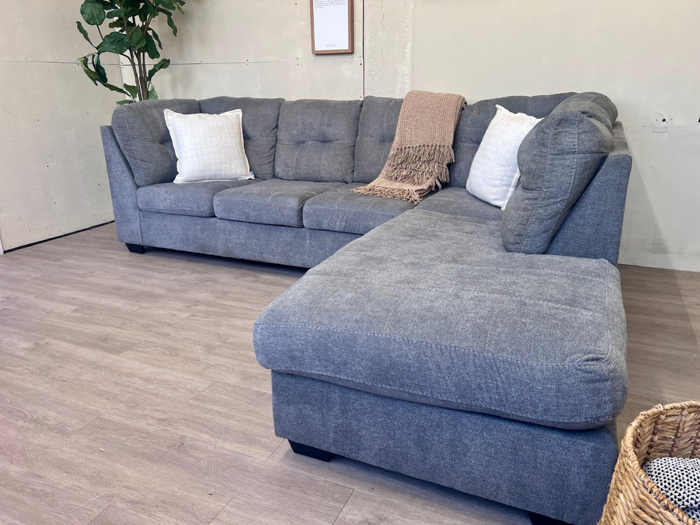 Gray Tufted Modern L Sectional Couch with Chaise