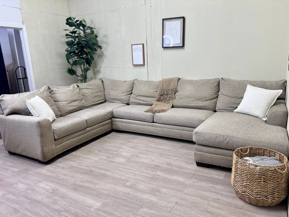Bob’s Furniture “Cottage Chic” Cream Modern Deep-Seated U Sectional Couch with Chaise