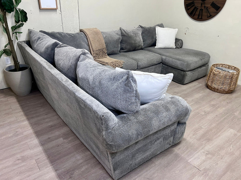 Light Gray Modern Deep-Seated U Sectional Couch with Chaise