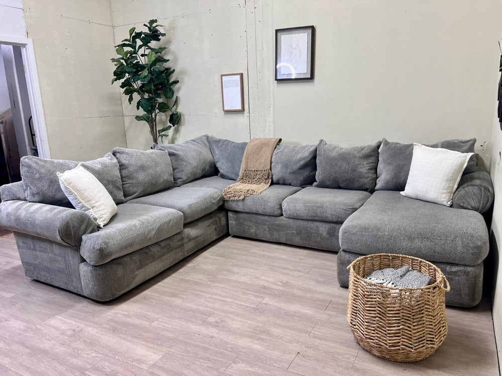 Light Gray Modern Deep-Seated U Sectional Couch with Chaise
