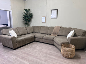 Bernie & Phyl’s Grayish Brown Modern Deep-Seated U Sectional Couch with Chaise