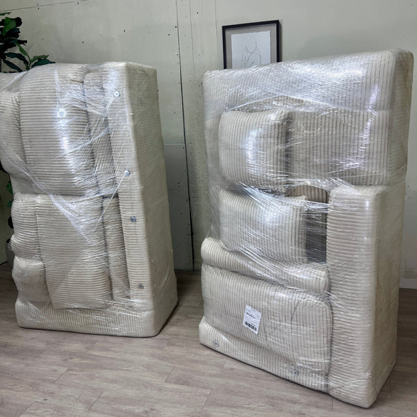 Like New "Asyiah" Upholstered Sectional