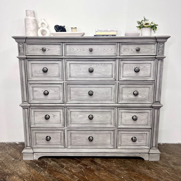 Picket House Furnishings Brookstone 15-Drawer Mansion Chest in Aged Grey