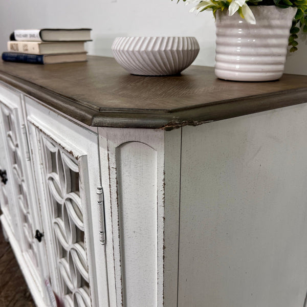 "Colchester" 3 Door Hall Console w/ Adjustable Shelves