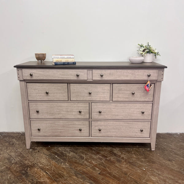 "Ivy Hollow" 9 Drawer Dresser