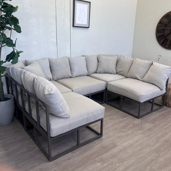 Cream Modular Modern Deep-Seated 5pc Outdoor Patio Set with Covers