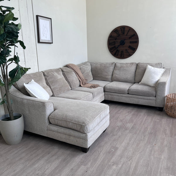 Cream Modern 3pc U Sectional Couch with Chaise