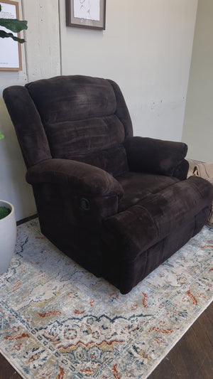 FREE DELIVERY! 🚚 - Dark Brown Recliner Chair
