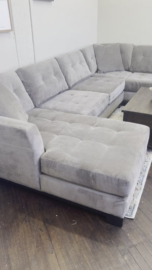 FREE DELIVERY! 🚚 - Macy’s Gray Microfiber Tufted U Sectional Couch with Chaise